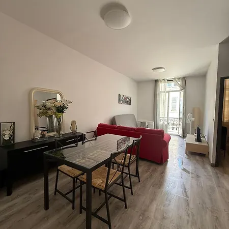 Au Coeur Du Vieil 昂蒂布